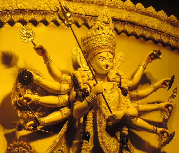 top 10 Durga Puja pandals in Kolkata 2025