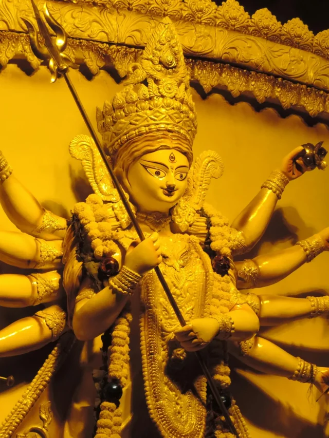 Top 10 Durga Puja Pandals in Kolkata 2025– That You Must Visit