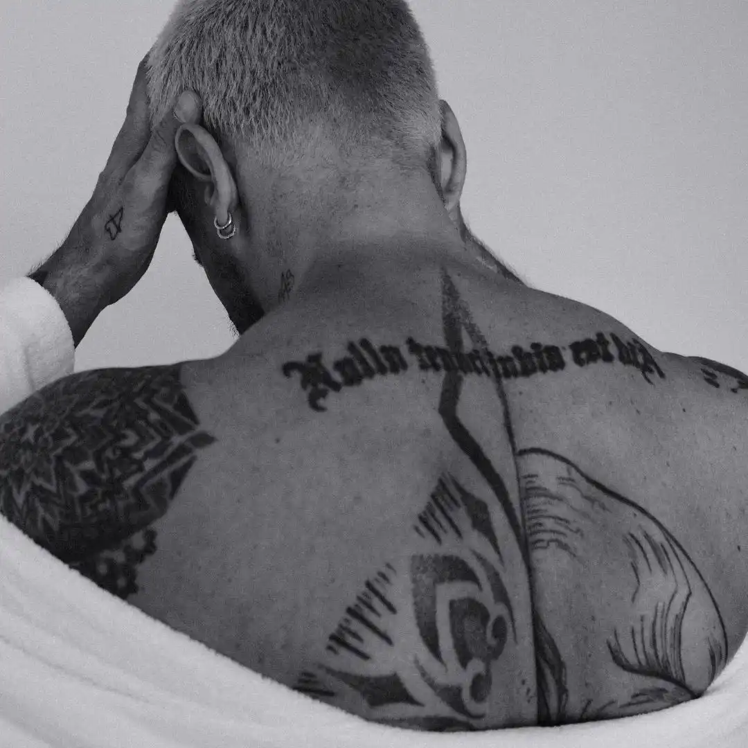 xxxtentacion neck tattoo