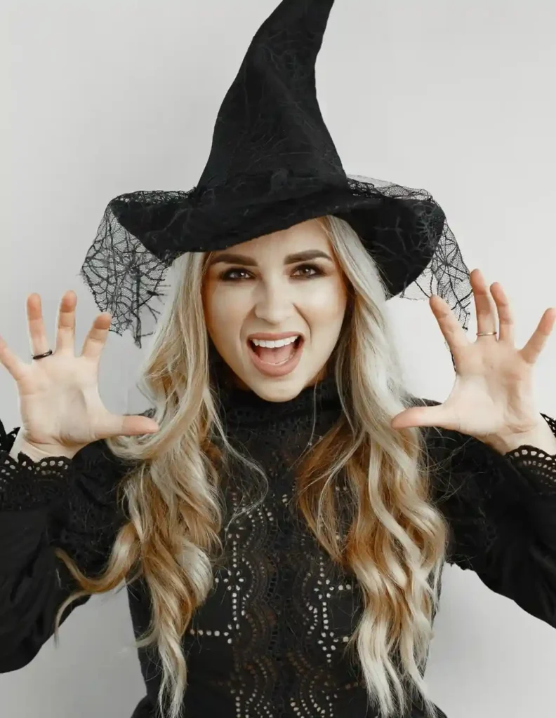 Unique Halloween Costume Ideas for Adults 2025 You Must Try This Year 7 diy halloween costumes adults 2025