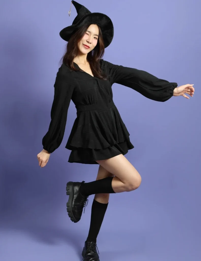 Unique Halloween Costume Ideas for Adults 2025 You Must Try This Year 6 funny halloween costumes 2025