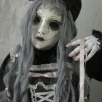 Unique Halloween Costume Ideas for Adults 2025 You Must Try This Year 19 Scary Halloween costume ideas for men and women