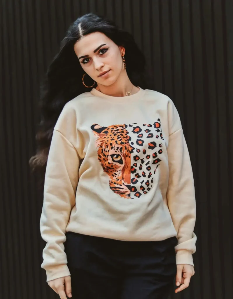 cropped sweatshirt women high waist jeans 2025